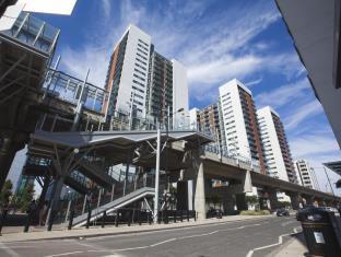 Rojen Apartments Docklands Londen Buitenkant foto